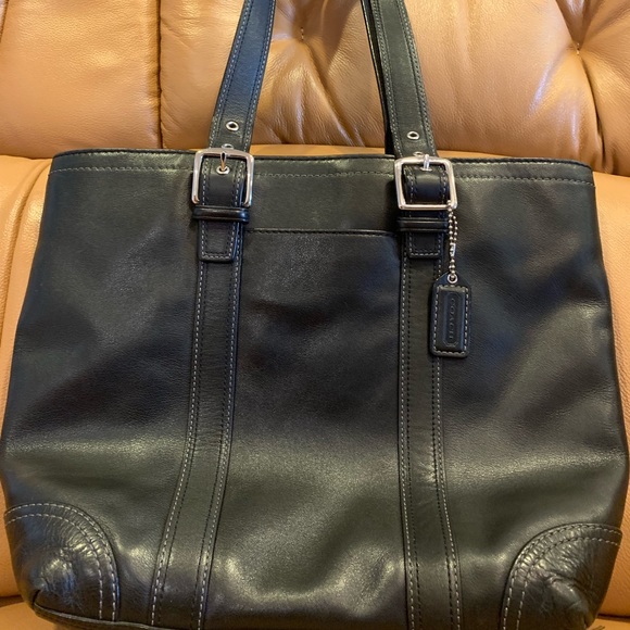 Slightly used coach bag - Picture 1 of 5